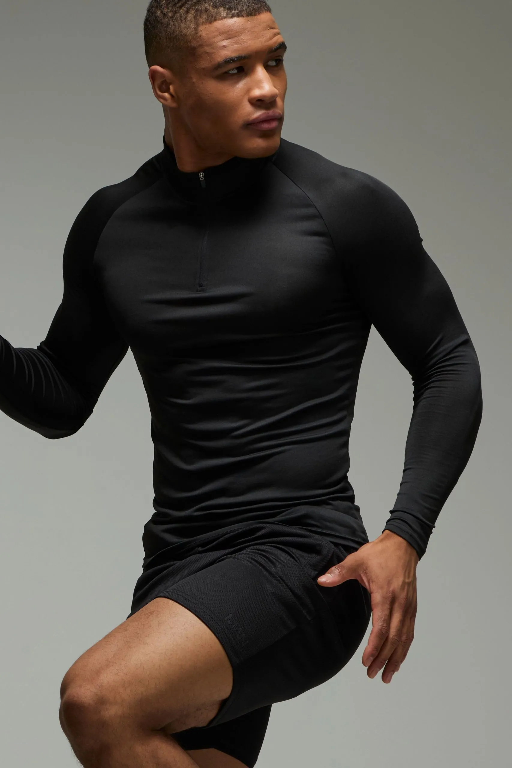 Man Active Lightweight Essentials Gym Raglan Muscle 1/4 Zip & Short Set