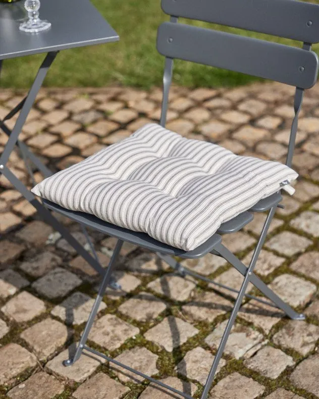 Set of 4 Grey Stripe Outdoor Garden Furniture Seat Pads with Ties (L)40cm x (W)40cm